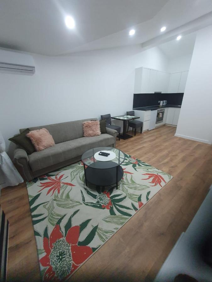 Mb Apartman ชาพลินา ภายนอก รูปภาพ